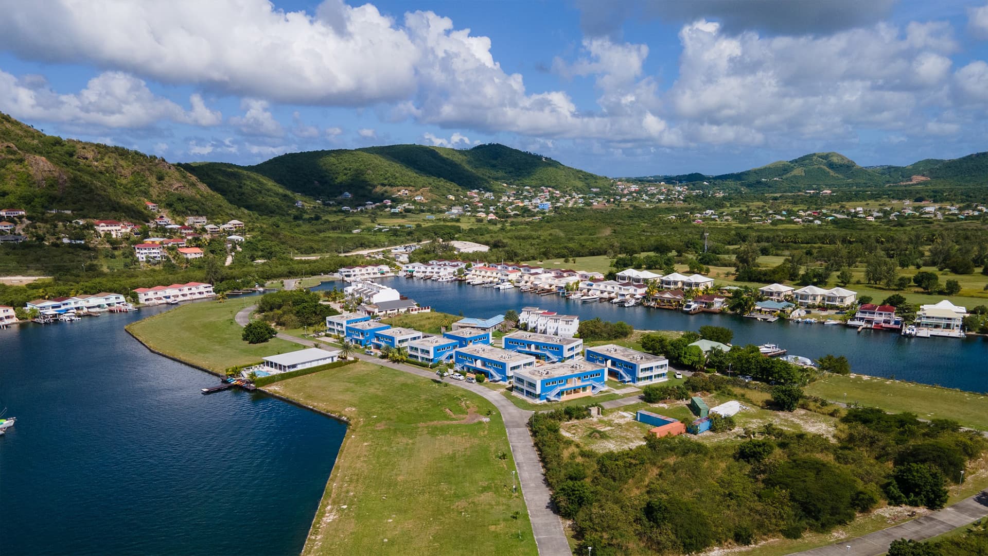 View of Harbour Island Residences with mountains in background